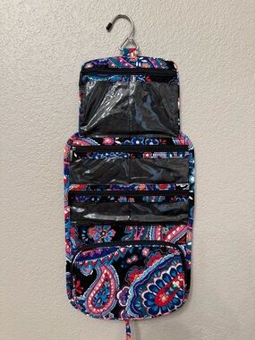 ⚡️FLASH SALE⚡️ Vera Bradley Hanging Travel Organizer Quilted-Haymarket Paisley